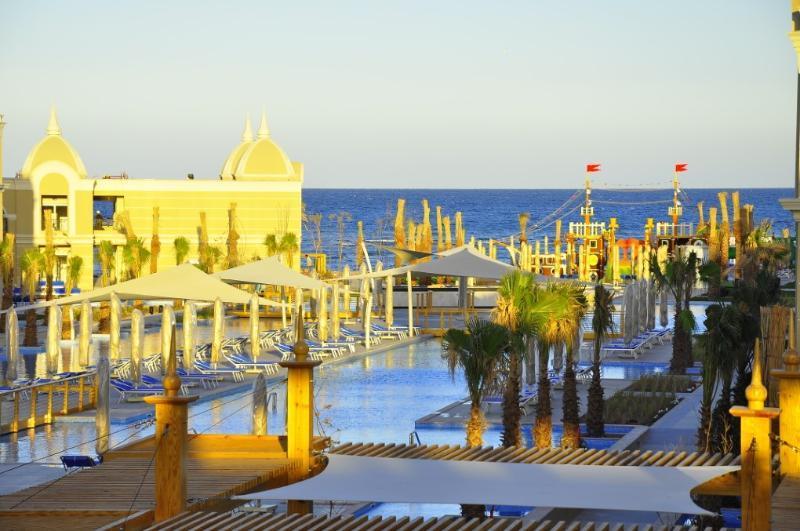 Titanic Royal-Families And Couples Only Hotel Hurghada Exterior foto